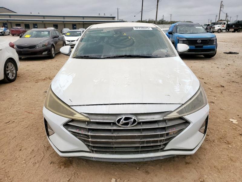 Фото 5 - HYUNDAI ELANTRA