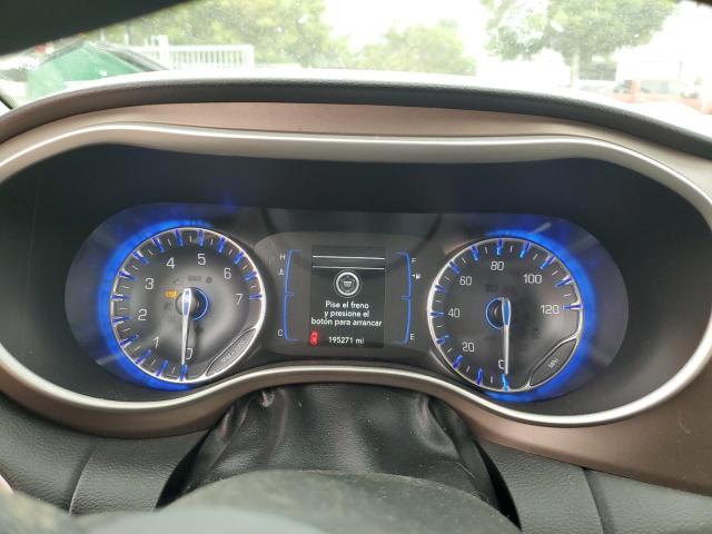 Фото 9 - CHRYSLER MINIVAN