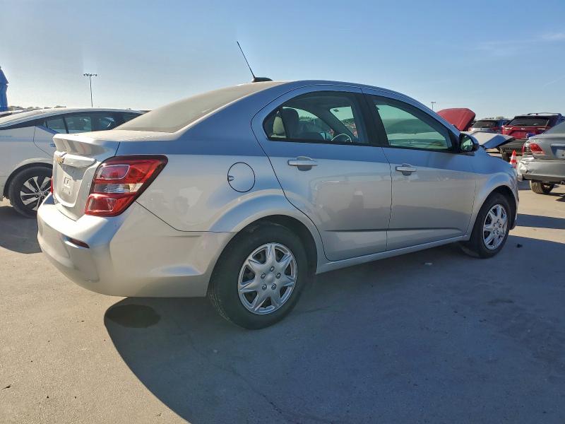 Фото 3 - CHEVROLET SONIC