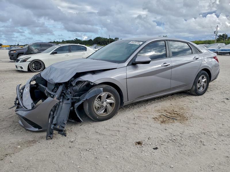 Фото 1 - HYUNDAI ELANTRA
