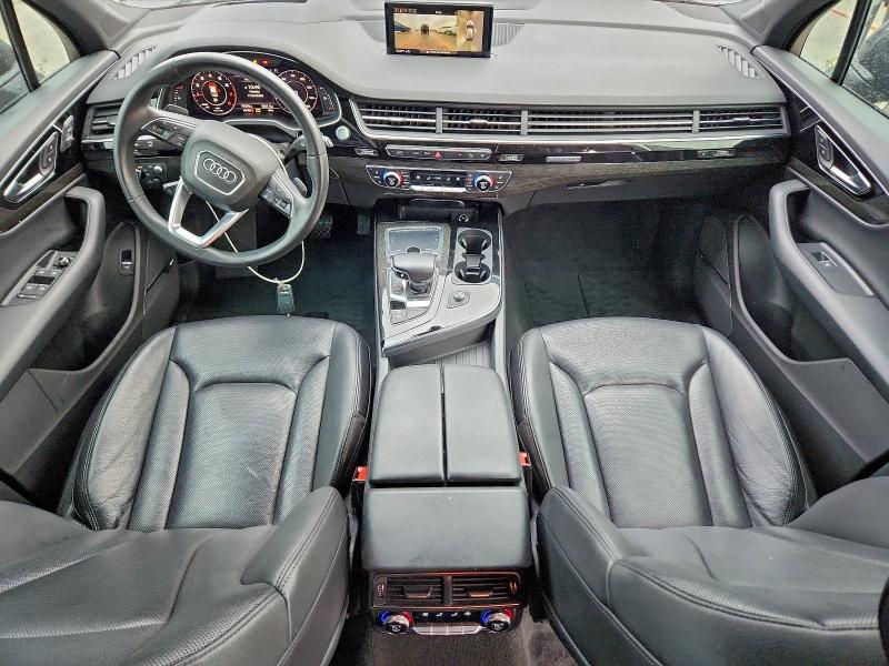 Фото 8 - AUDI Q7