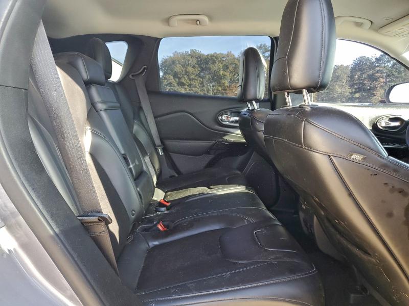 Фото 10 - JEEP GRAND CHER