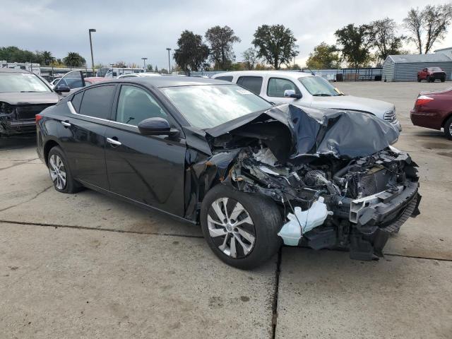 Фото 4 - NISSAN ALTIMA