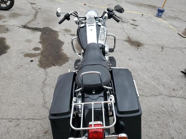 HARLEY-DAVIDSON FL 2013