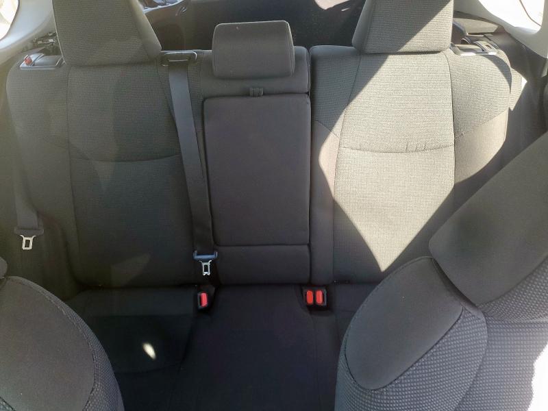 Фото 10 - TOYOTA RAV4