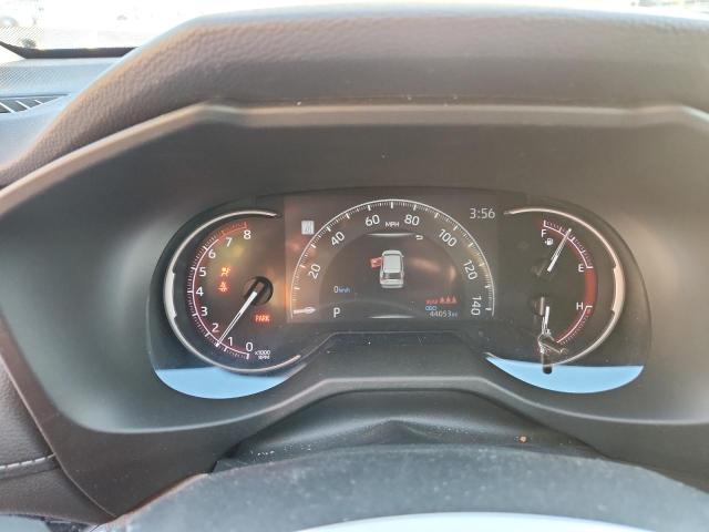 Фото 9 - TOYOTA RAV4