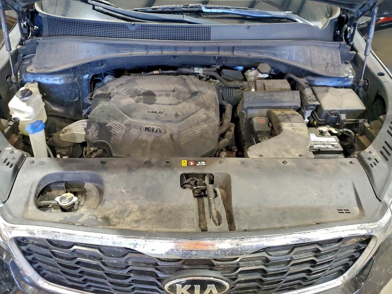 Фото 12 - KIA SORENTO