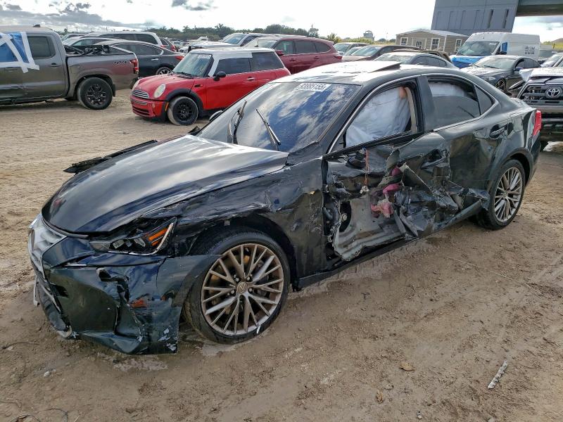 Фото 1 - LEXUS IS