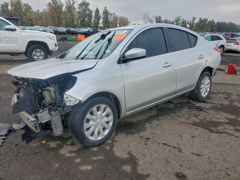 Фото 1 - NISSAN VERSA