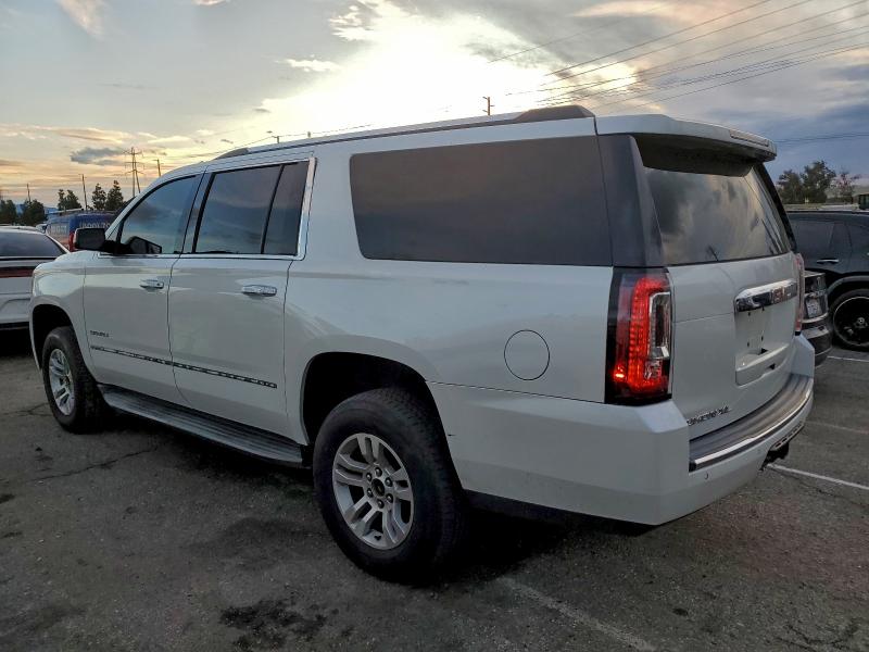 Фото 2 - GMC YUKON