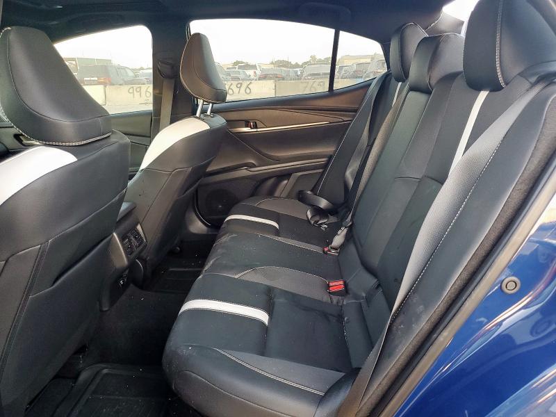 Фото 10 - TOYOTA CAMRY