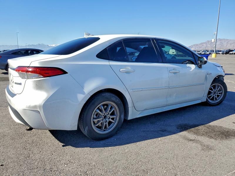 Фото 3 - TOYOTA COROLLA