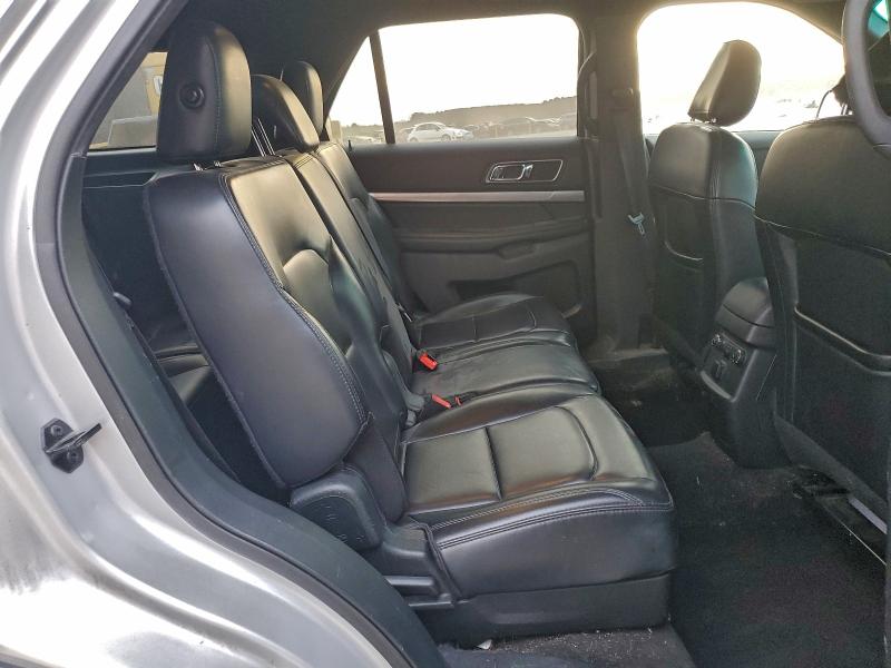 Фото 11 - FORD EXPLORER