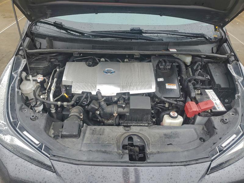 Фото 11 - TOYOTA PRIUS