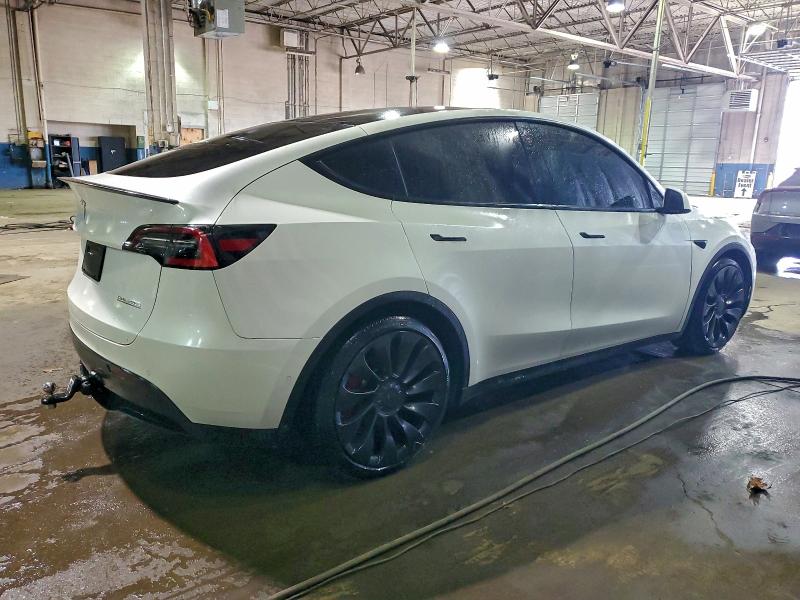 Фото 3 - TESLA MODEL Y