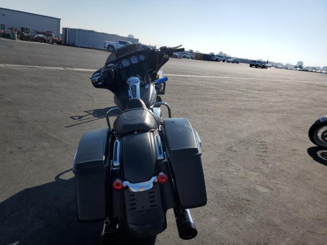 HARLEY-DAVIDSON FL 2020