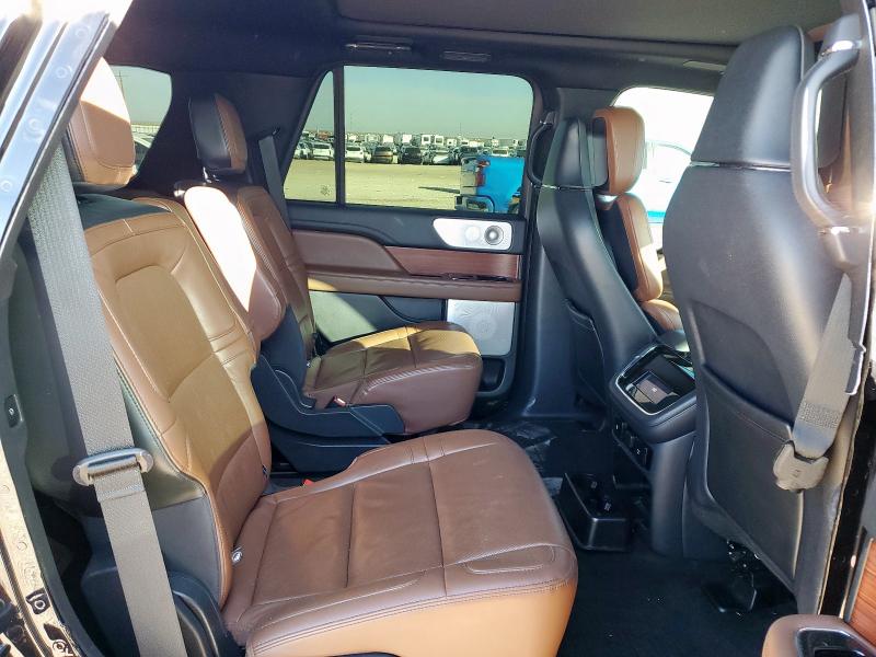 Фото 11 - LINCOLN NAVIGATOR