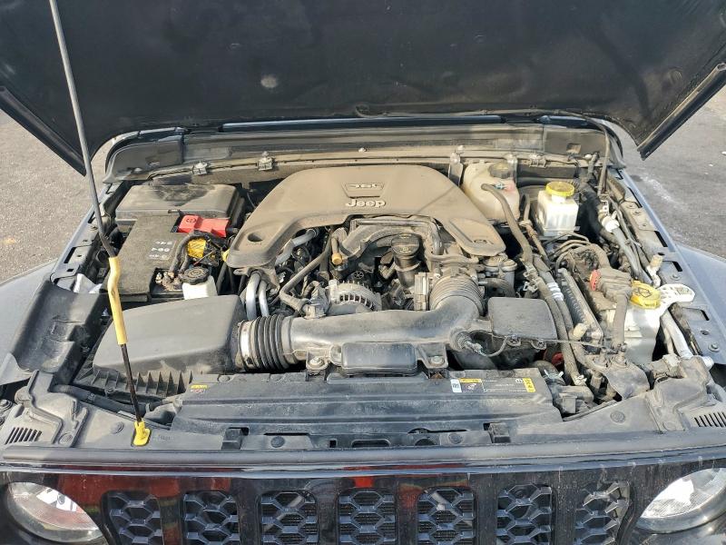 Фото 11 - JEEP GLADIATOR