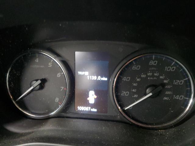 Фото 9 - MITSUBISHI OUTLANDER