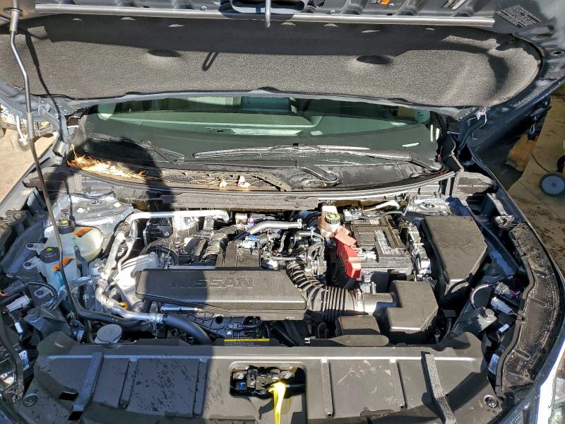 Фото 12 - NISSAN ROGUE