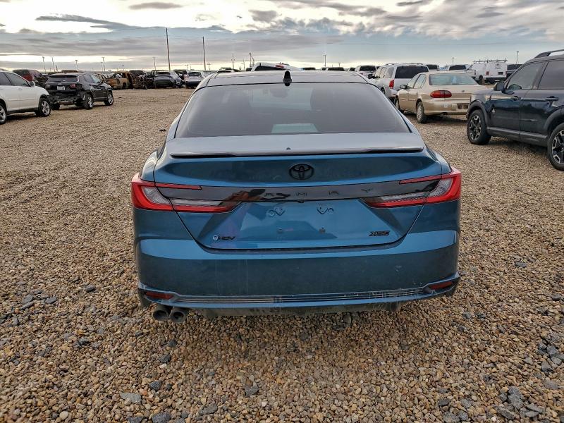 Фото 6 - TOYOTA CAMRY