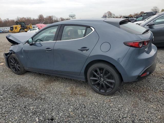 Фото 2 - MAZDA 3