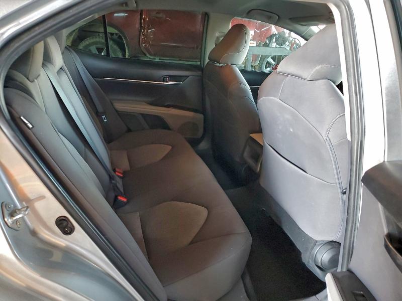 Фото 10 - TOYOTA CAMRY