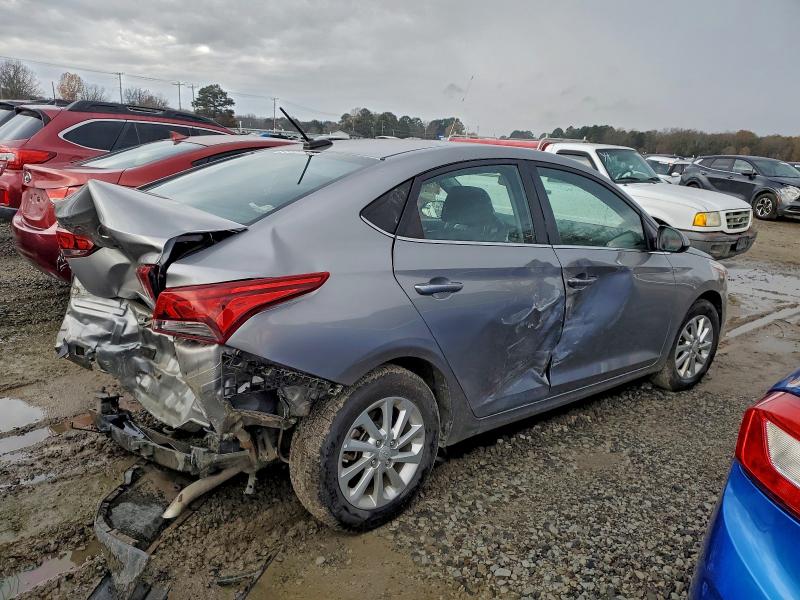 Фото 3 - HYUNDAI ACCENT