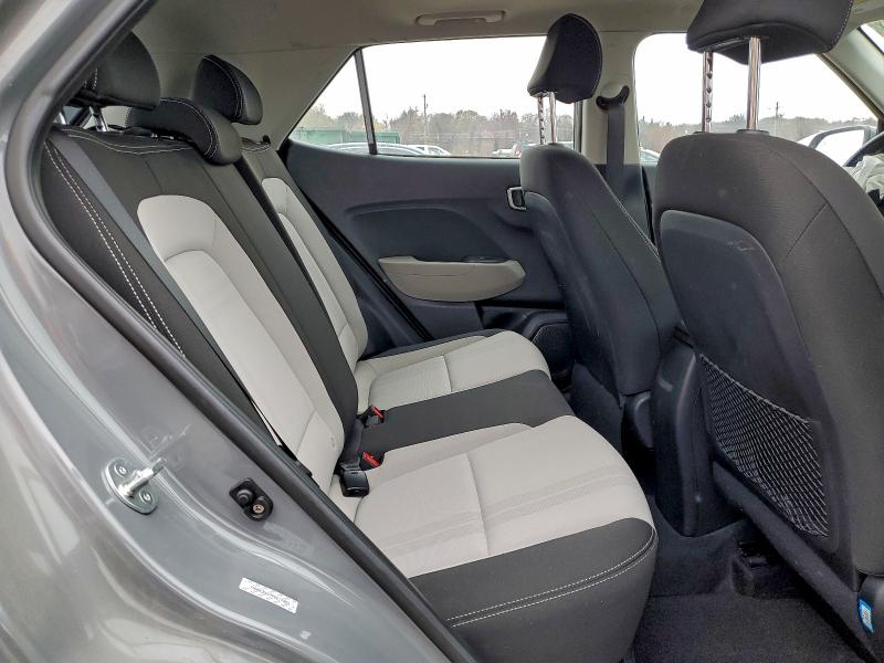 Фото 11 - HYUNDAI VENUE