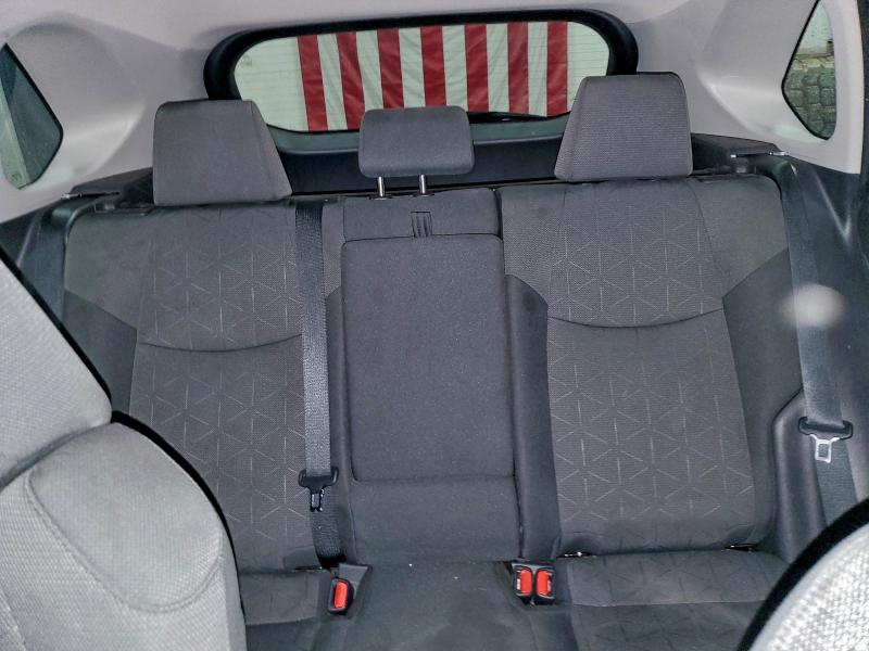 Фото 10 - TOYOTA RAV4