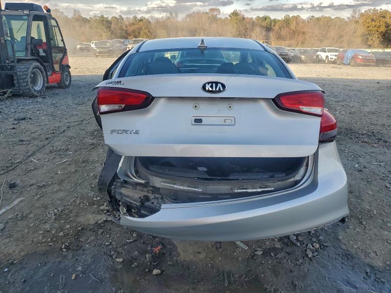 Фото 6 - KIA FORTE