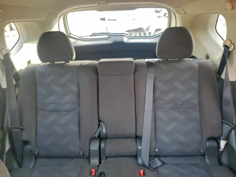 Фото 10 - NISSAN ROGUE