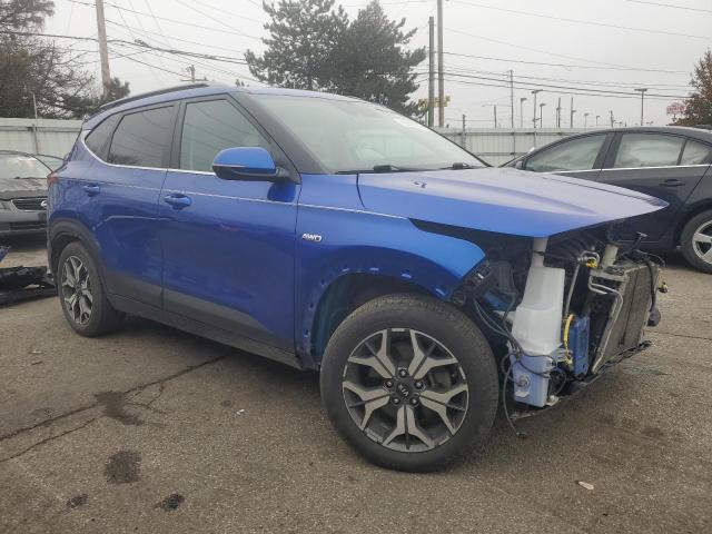 Фото 4 - KIA SELTOS