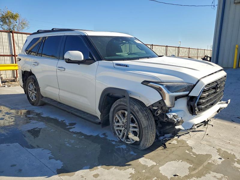 Фото 4 - TOYOTA SEQUOIA