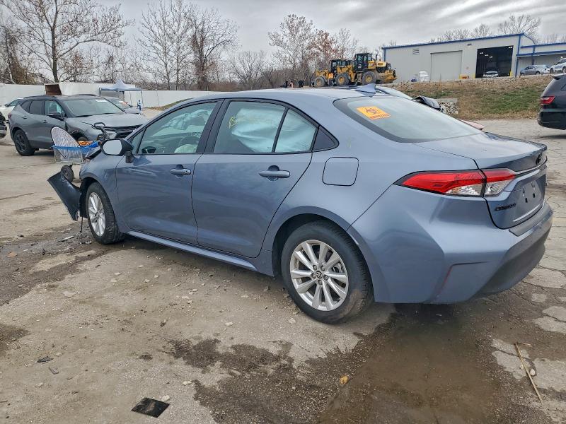 Фото 2 - TOYOTA COROLLA