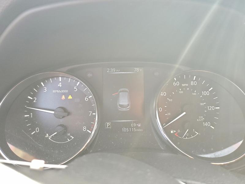 Фото 9 - NISSAN ROGUE