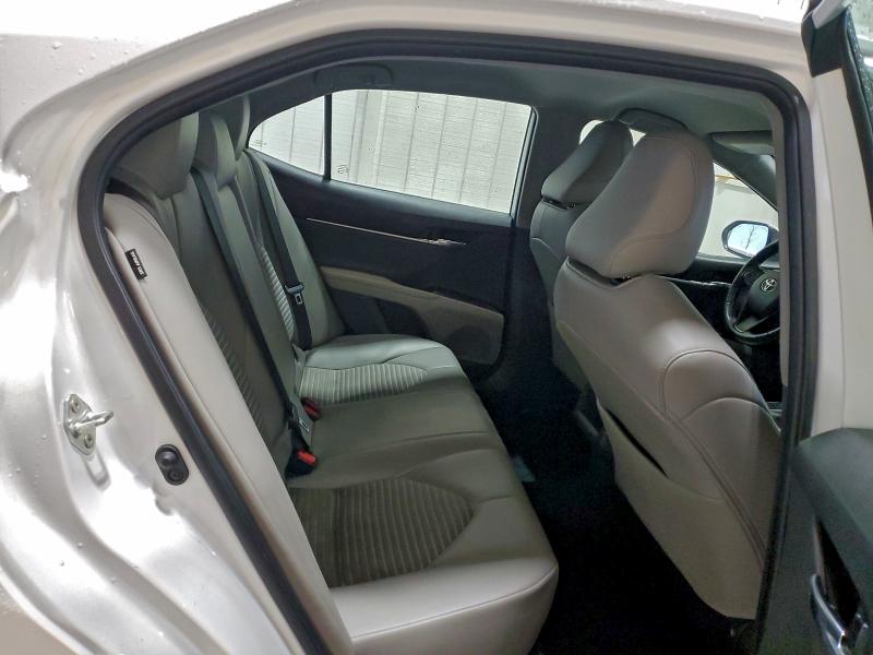 Фото 11 - TOYOTA CAMRY