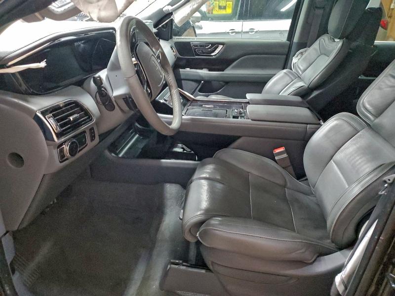 Фото 7 - LINCOLN NAVIGATOR