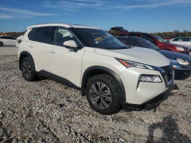 Фото 4 - NISSAN ROGUE