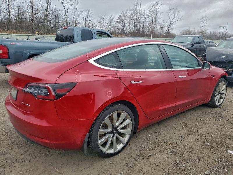 Фото 3 - TESLA MODEL 3