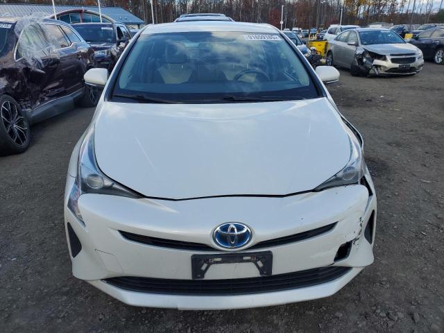 Фото 5 - TOYOTA PRIUS