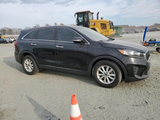 Фото 4 - KIA SORENTO