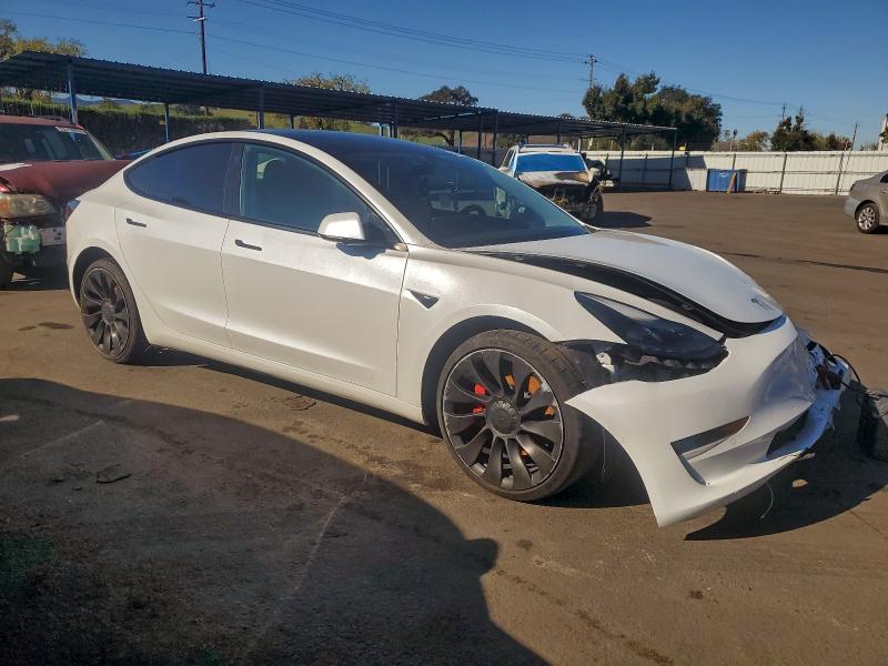 Фото 4 - TESLA MODEL 3