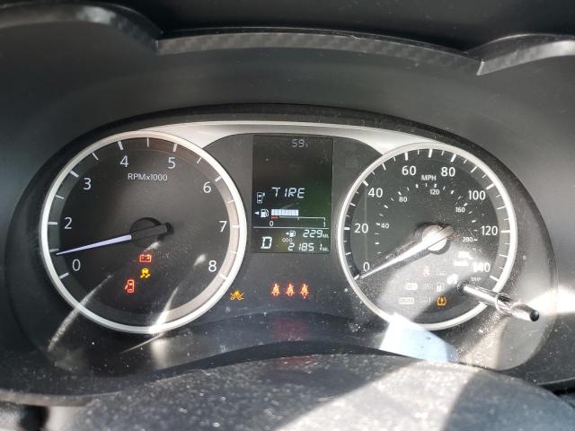 Фото 9 - NISSAN VERSA