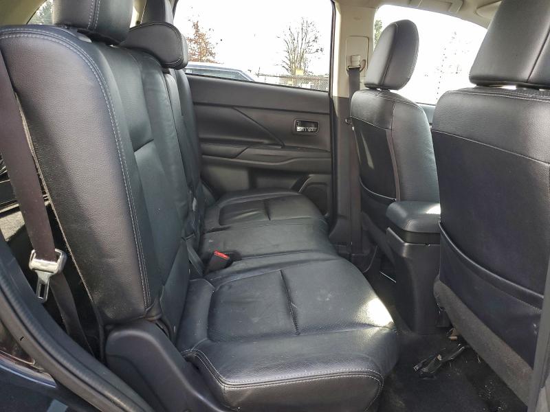 Фото 11 - MITSUBISHI OUTLANDER