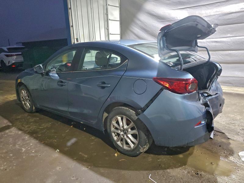 Фото 2 - MAZDA 3