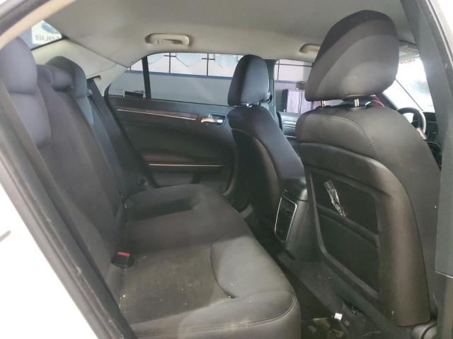 Фото 10 - CHRYSLER 300