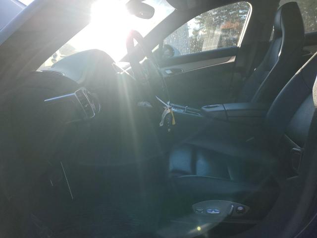 Фото 7 - PORSCHE PANAMERA