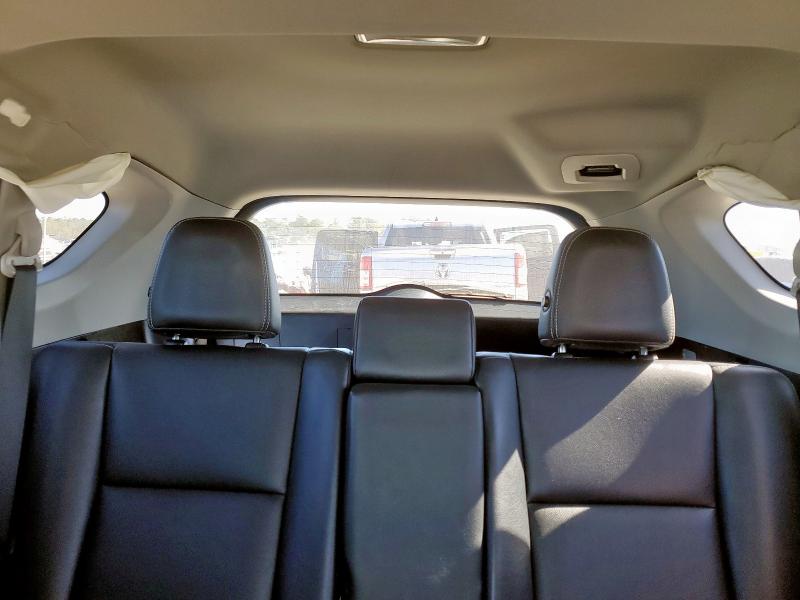 Фото 10 - TOYOTA RAV4