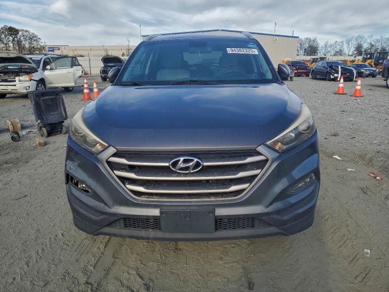 Фото 5 - HYUNDAI TUCSON
